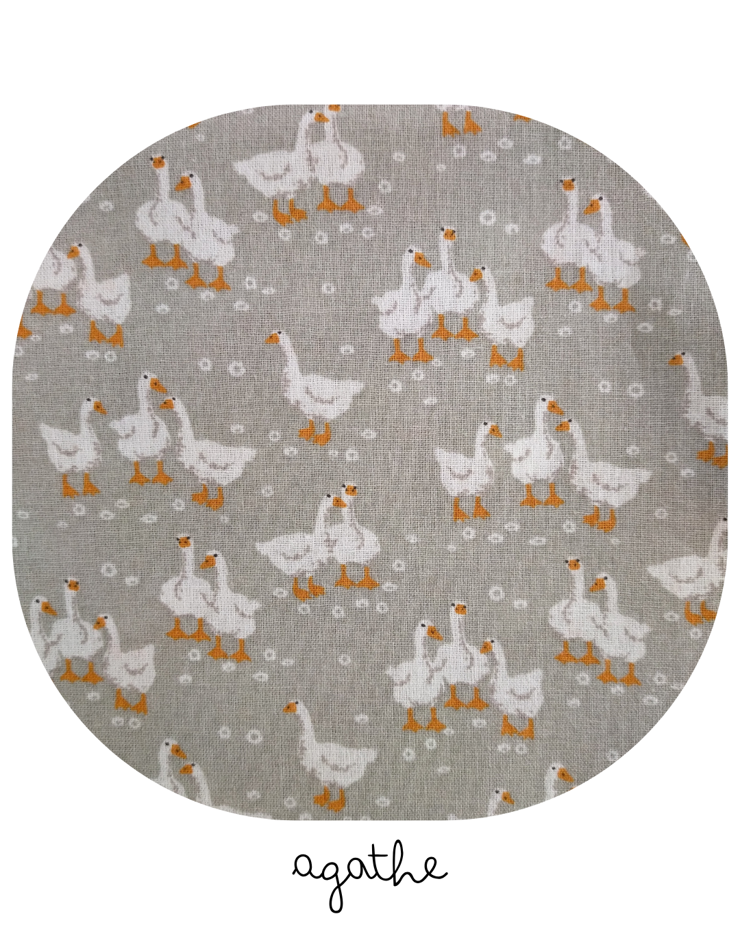 Motif : Imprimé gris avec oies
Composition : 100 % coton
Certification : Oeko-Tex Standard 100 (garanti sans substances nocives)
Entretien : Lavage en machine à 30 °C